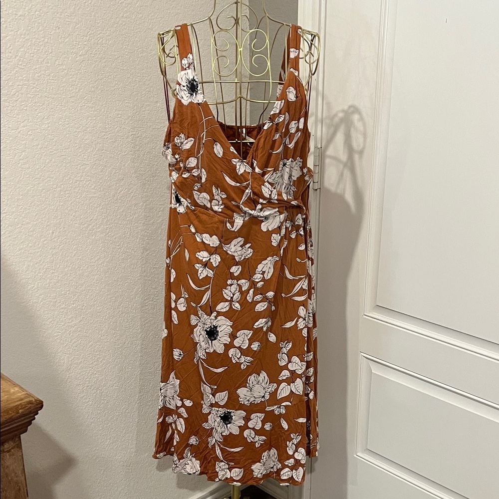Anthropologie Rust and White Floral Midi Dress